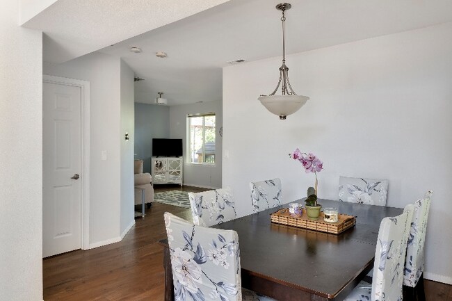 Foto del edificio - 90 26th Avenue Ct