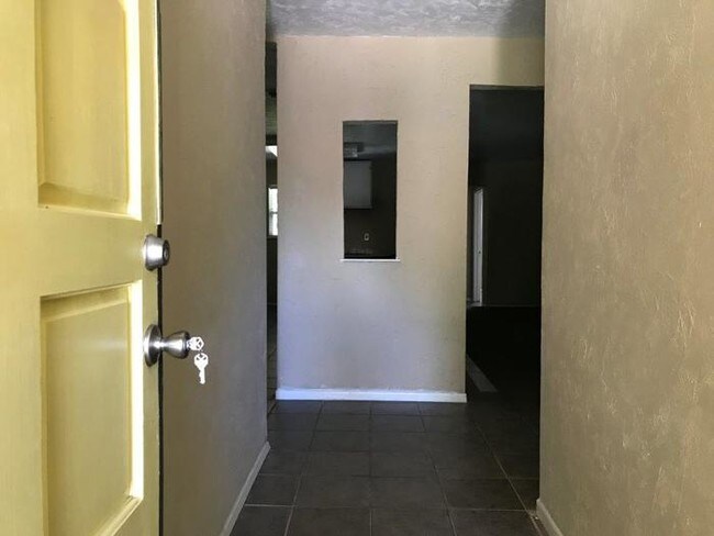 Building Photo - 6924 Sandstone Ct