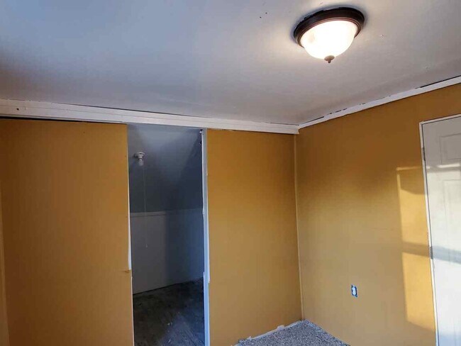 Foto del edificio - 14807 Glendale Ave
