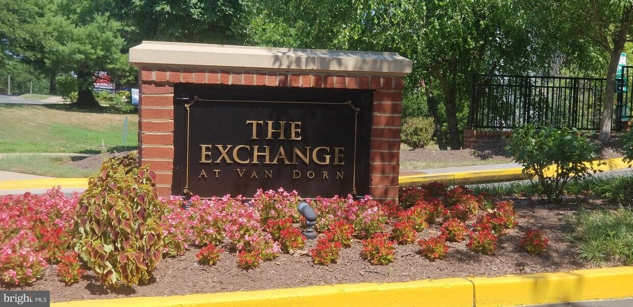 4860 Eisenhower Ave Unit 385, Alexandria, VA 22304 Condo for Rent in Alexandria, VA