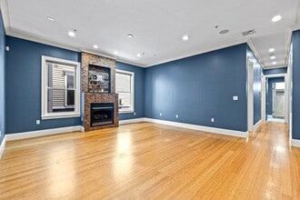 Building Photo - 368 Dorchester St