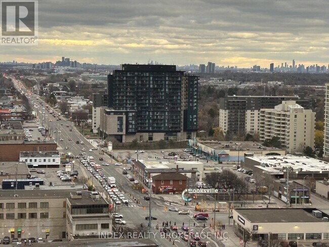 Building Photo - 3009 Novar Rd