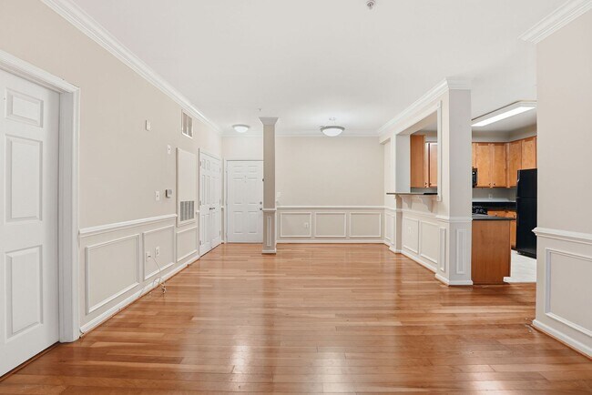 Foto del edificio - 4850 Eisenhower Ave