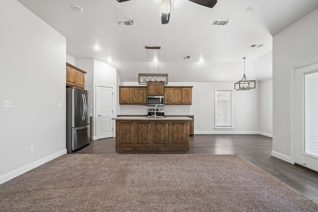 Building Photo - Beautiful 3/2/2 in Frenship ISD
