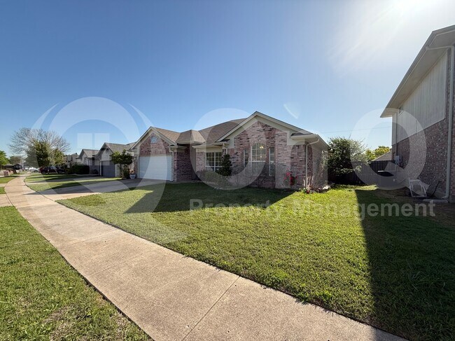 Foto del edificio - 6717 Smallwood Dr