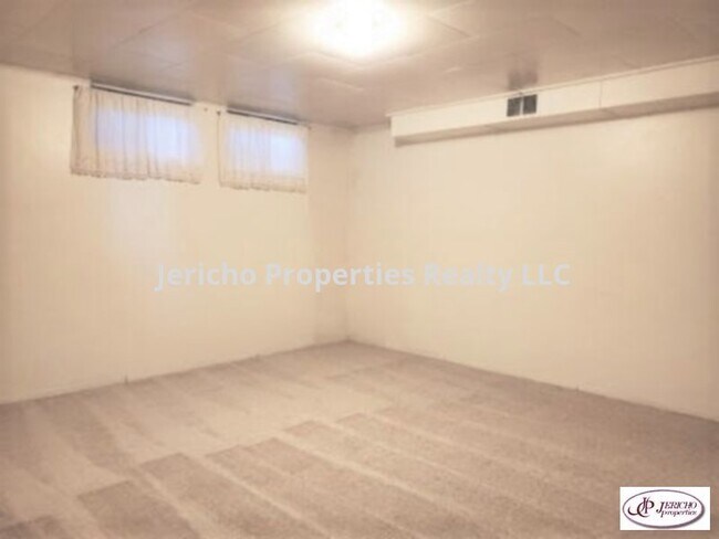 Building Photo - Renovated 1 bed-1bath Wheat Ridge Apartment
