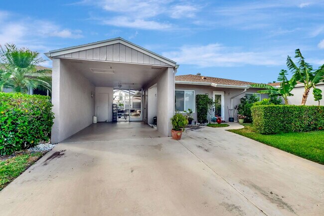 Foto del edificio - 14764 Wildflower Ln