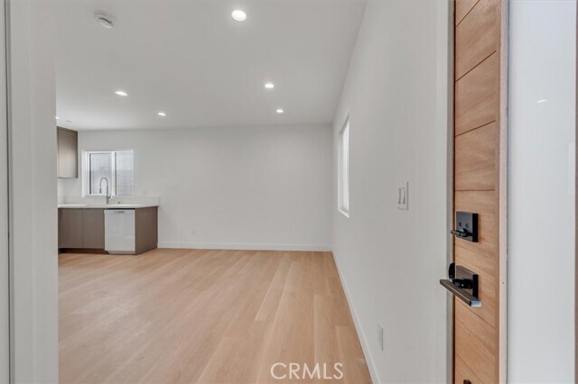 Foto del edificio - 11526 Balboa Blvd