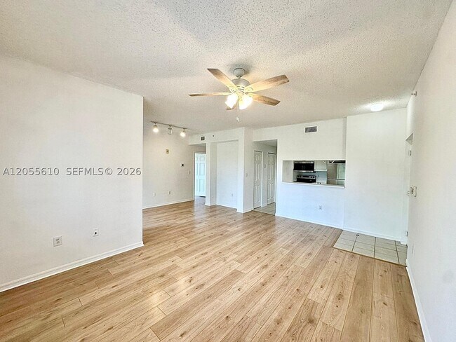 Building Photo - 2807 Veronia Dr