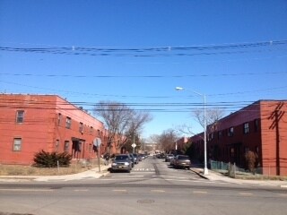 Foto del edificio - 102-31 184th St