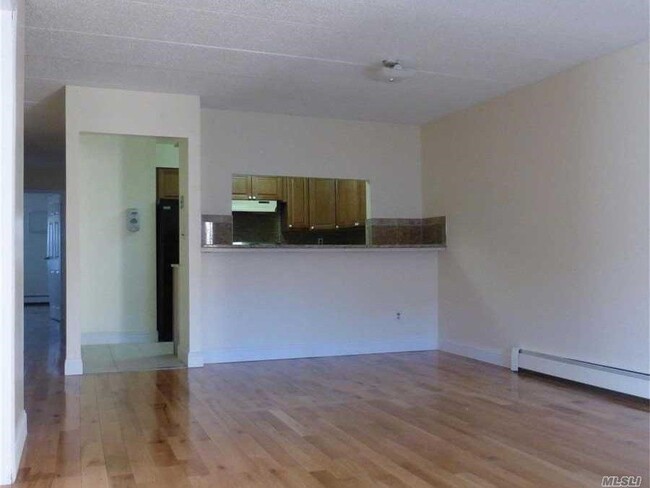 Foto del edificio - 75-22 Parsons Blvd
