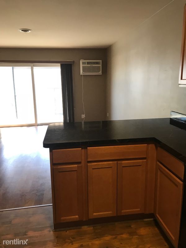 Building Photo - 1 br, 1 bath Condo - 4715 Coolidge 8 Unit 8