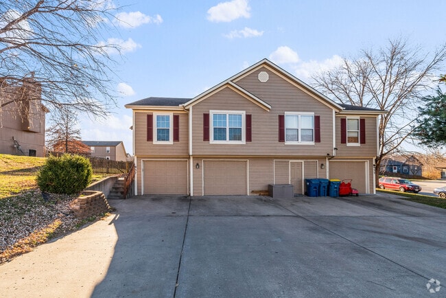 Building Photo - 937 Goldfinch Ln