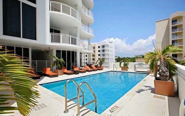 Foto del edificio - 444 NE 30th St