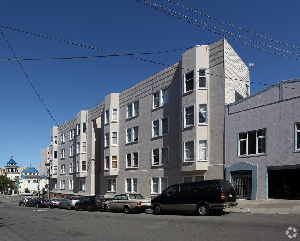 Building Photo - The Loring