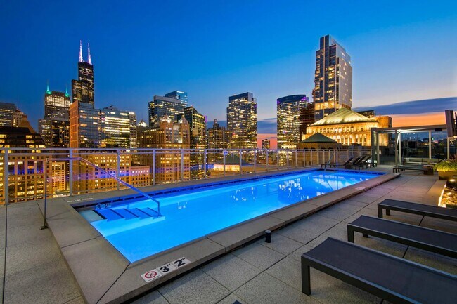 Foto del edificio - 129 W Kinzie St