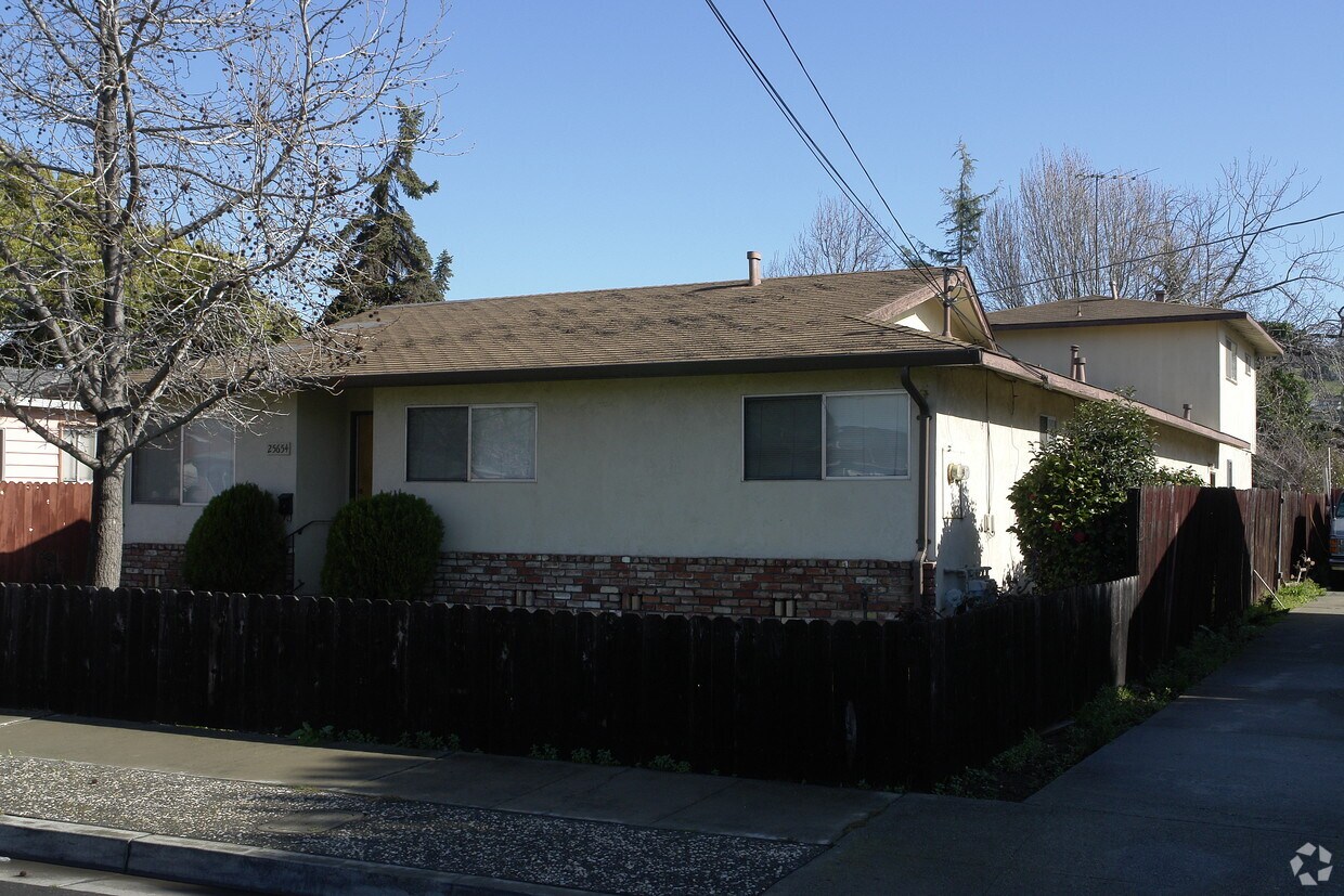 Building Photo - 25654-25656 Donald Ave