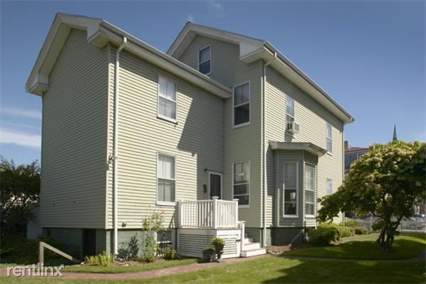 Building Photo - 1 br, 1 bath Duplex - 13 Pleasant St # 101 1