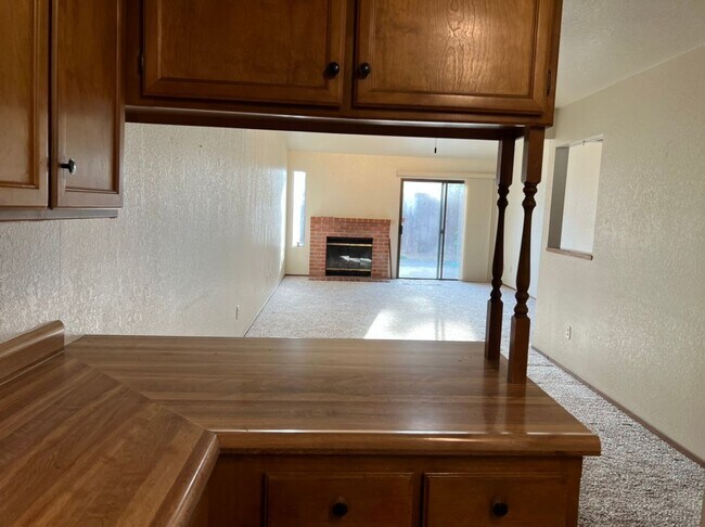 Foto del edificio - Single story condo located in Cedarbrook's Gated Community!