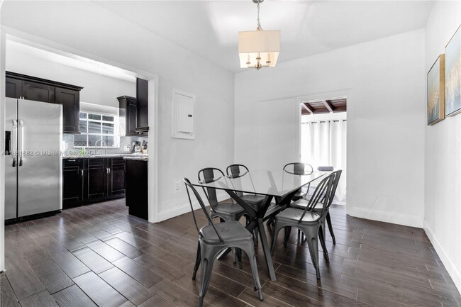 Foto del edificio - 2315 SW 17th St