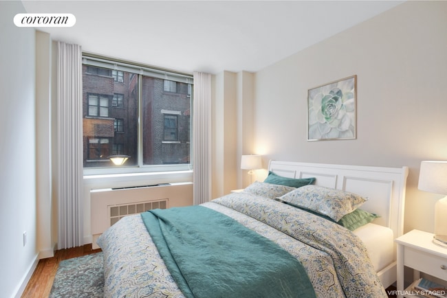Building Photo - 121 E 23rd St