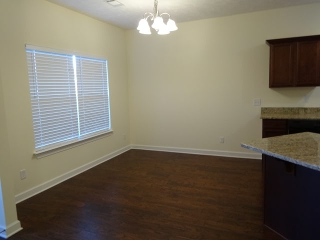 Foto del edificio - 7275 Santeelah Way