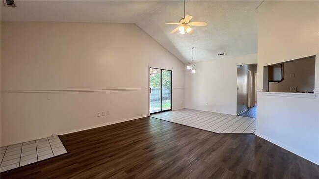 Foto del edificio - 10 Brookhaven Ct