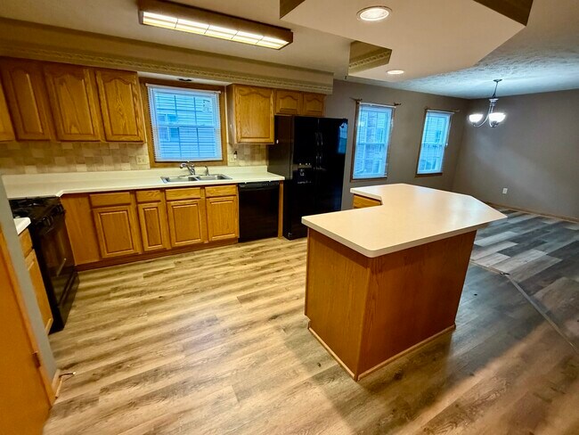 Foto del edificio - 440 S Peace Rd