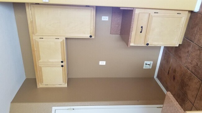 Building Photo - 13867 Bluegrass Pl