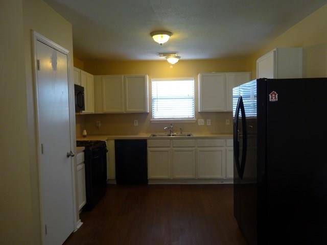 Building Photo - 9810 Golden Prairie Ln