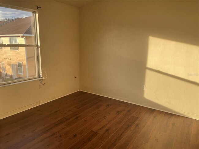 Foto del edificio - 3890 SW 20th Ave