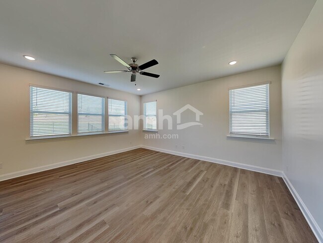 Foto del edificio - 3508 Lincoln Hts Ln