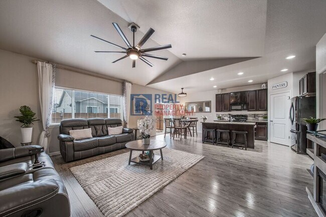 Foto del edificio - 1033 Traildust Dr