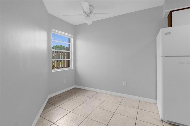 Building Photo - 10001 Bynum Ct