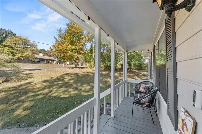 Building Photo - 4041 Woodbridge Ct