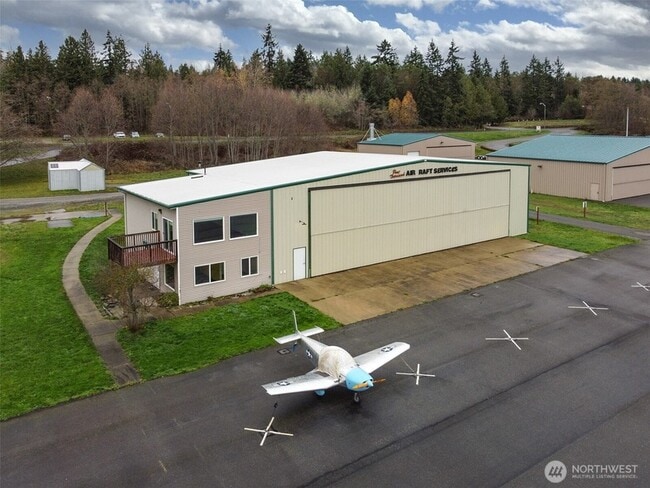 Building Photo - 191 Airport Rd