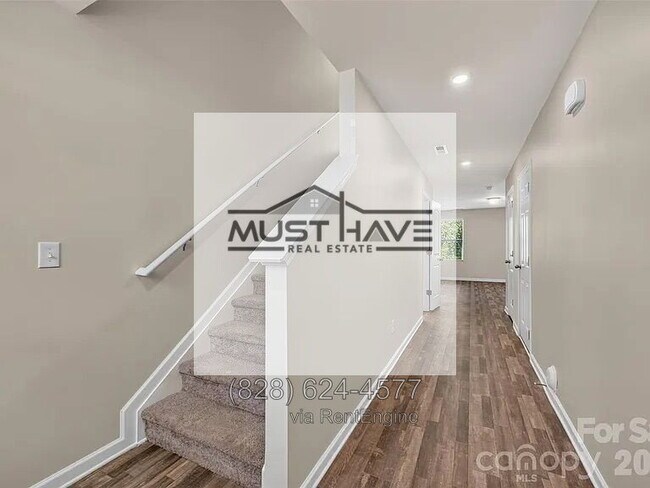 Building Photo - 1475 Cannan Mountain Dr