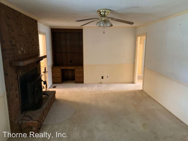 Foto del edificio - 3 br, 2 bath House - 200 Brentwood Drive