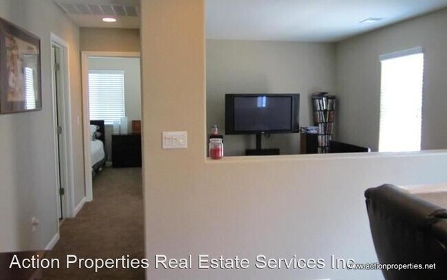 Building Photo - 2 br, 2.5 bath House - 8996 Cortina Circle