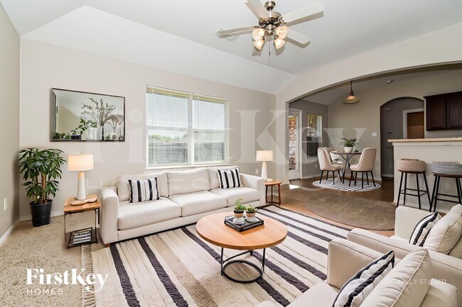 Foto del edificio - 1818 Willowbrook Dr