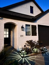 Building Photo - 13110 Blue Flora Dr