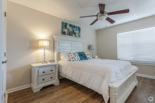 1BR, 1BA - 644SF - Bedroom - Landings At Northpoint