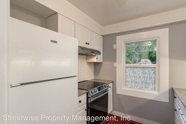 Building Photo - 1 br, 1 bath House - 4517 SW Garden Home Rd.