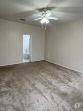 Building Photo - 2701 Clark Dr