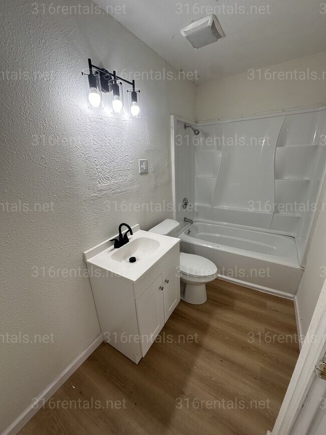 Foto del edificio - $925 - 3 bedroom/ 1 bathroom - Single Family Home