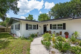 Building Photo - 3658 NW 39th Pl
