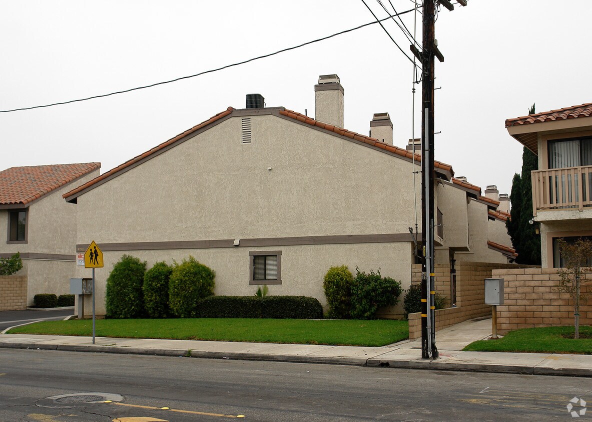 Building Photo - 13288 Taft St