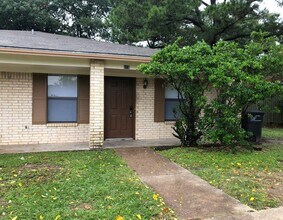 Building Photo - 615 San Benito Ct