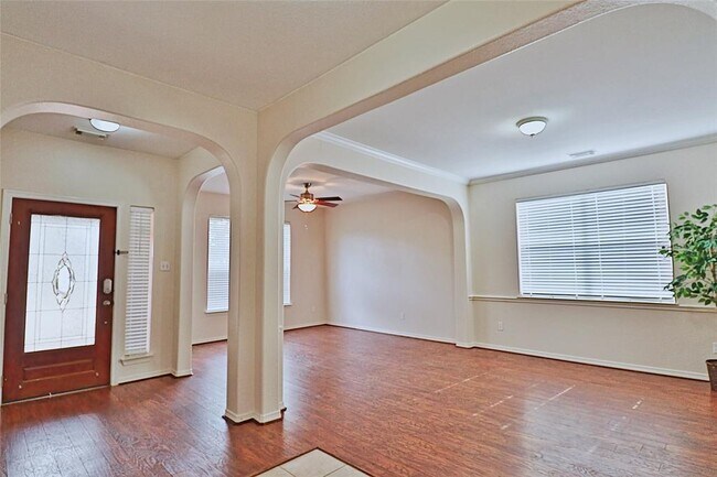 Building Photo - 2924 Ashbrook Ln