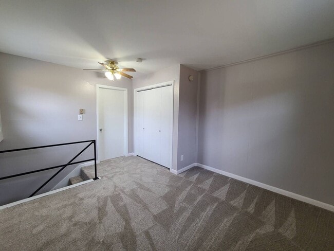 Building Photo - Newly Renovated Two Bedroom Two Bath Multi...